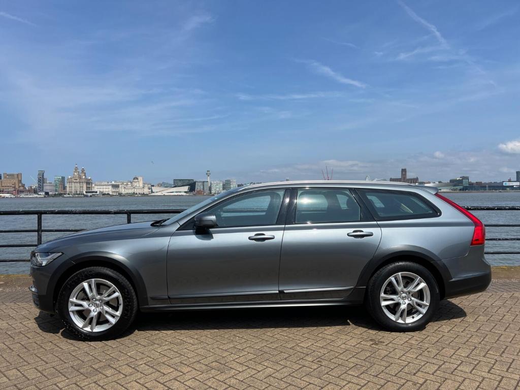 VOLVO V90 CROSS COUNTRY