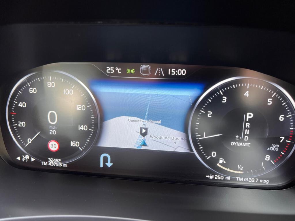 VOLVO V90 CROSS COUNTRY