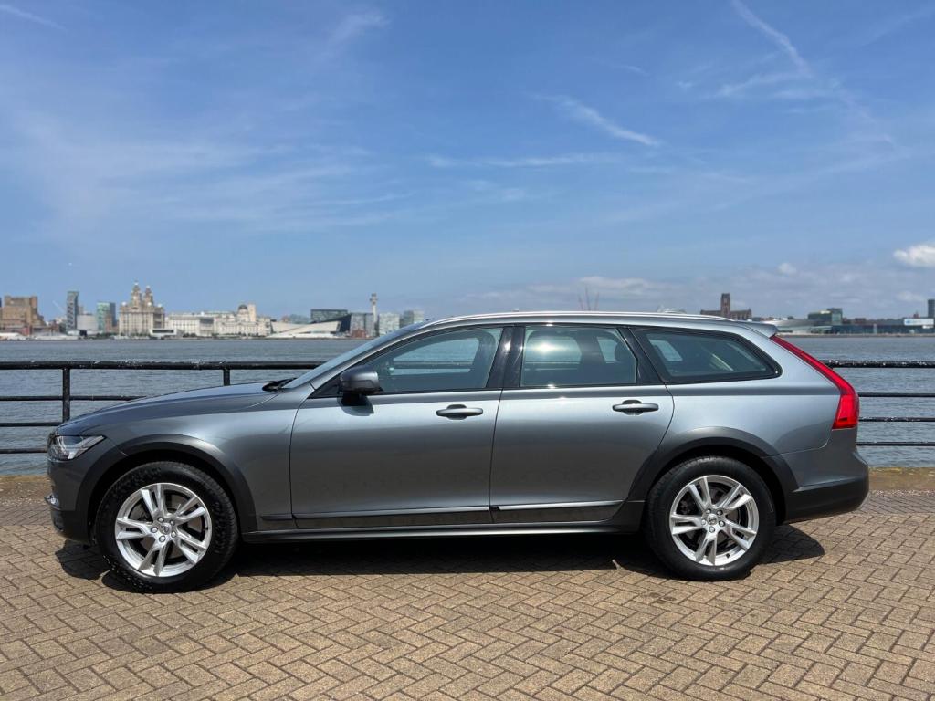 VOLVO V90 CROSS COUNTRY