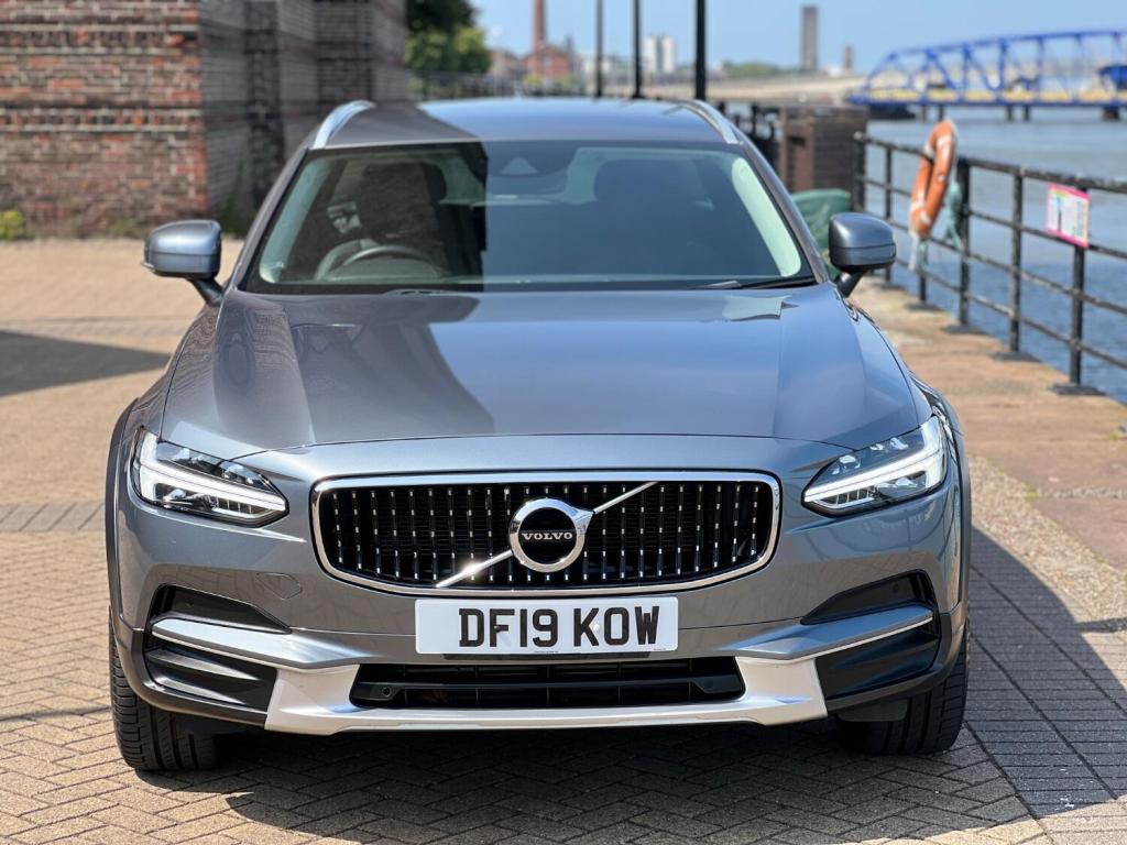 VOLVO V90 CROSS COUNTRY