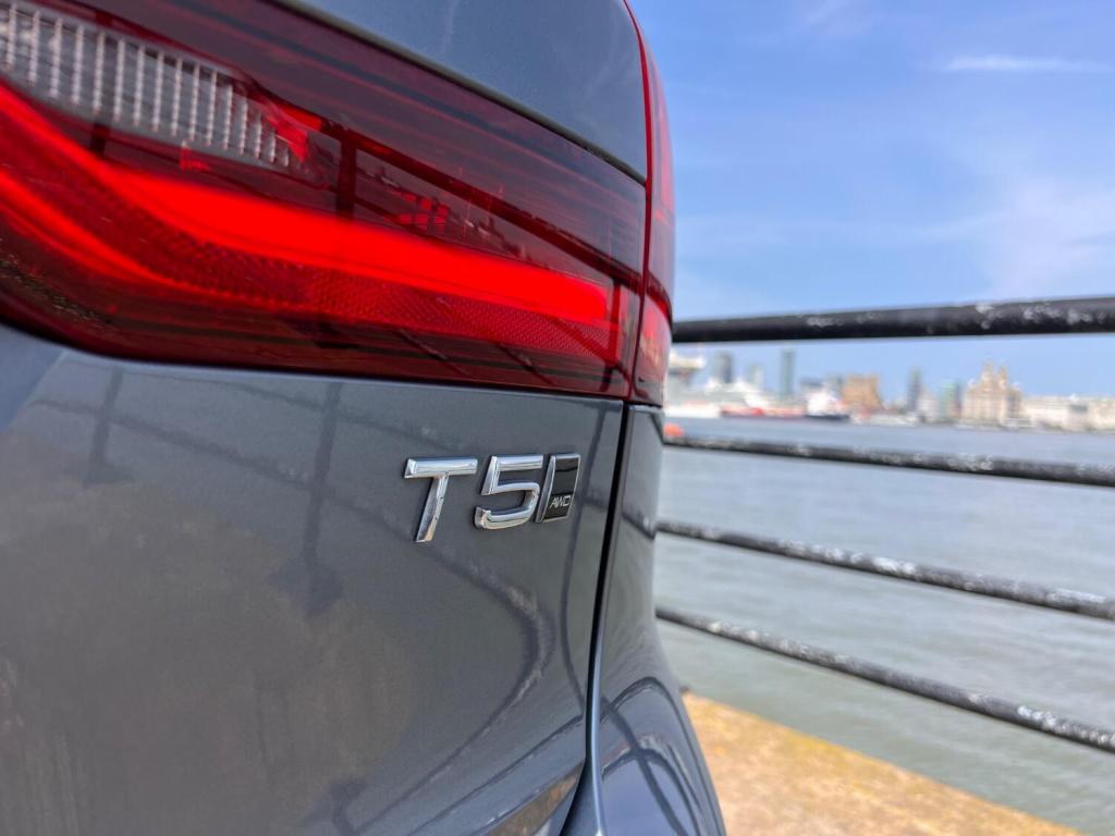 VOLVO V90 CROSS COUNTRY