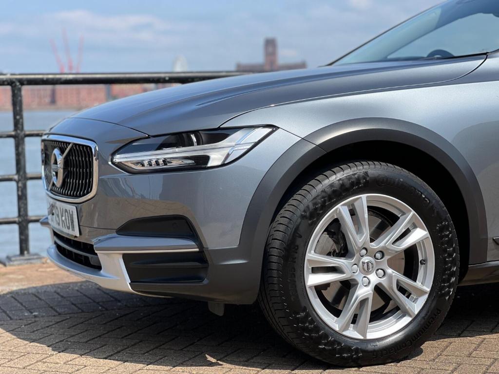 VOLVO V90 CROSS COUNTRY