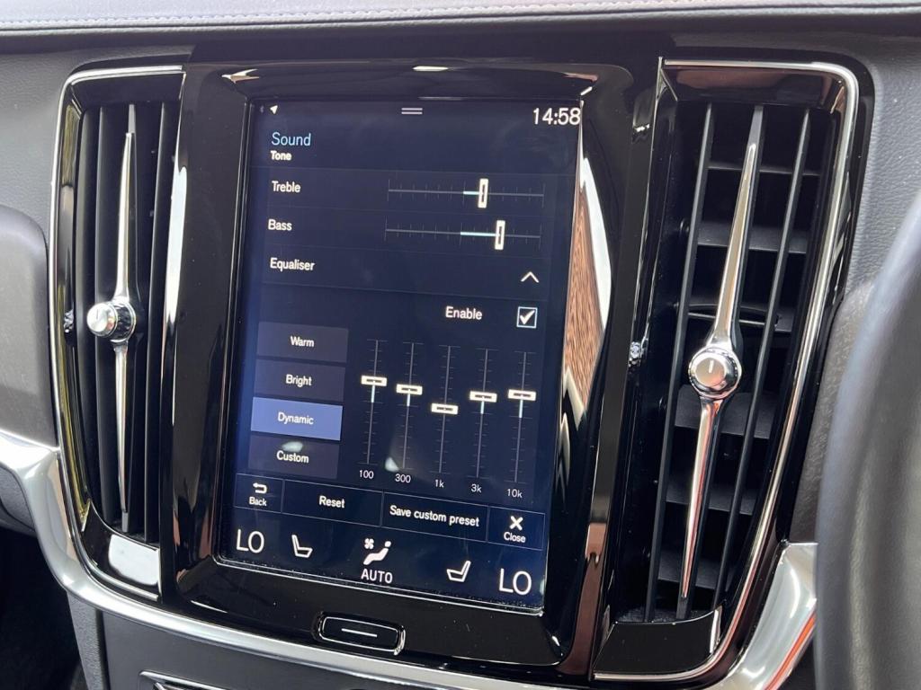 VOLVO V90 CROSS COUNTRY