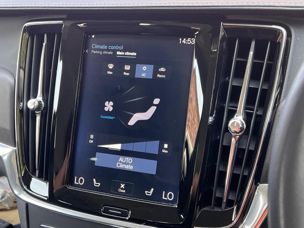 VOLVO V90 CROSS COUNTRY