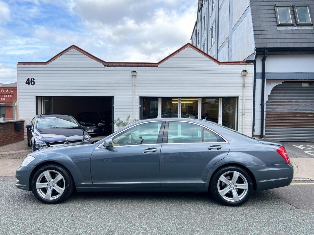 MERCEDES-BENZ S CLASS