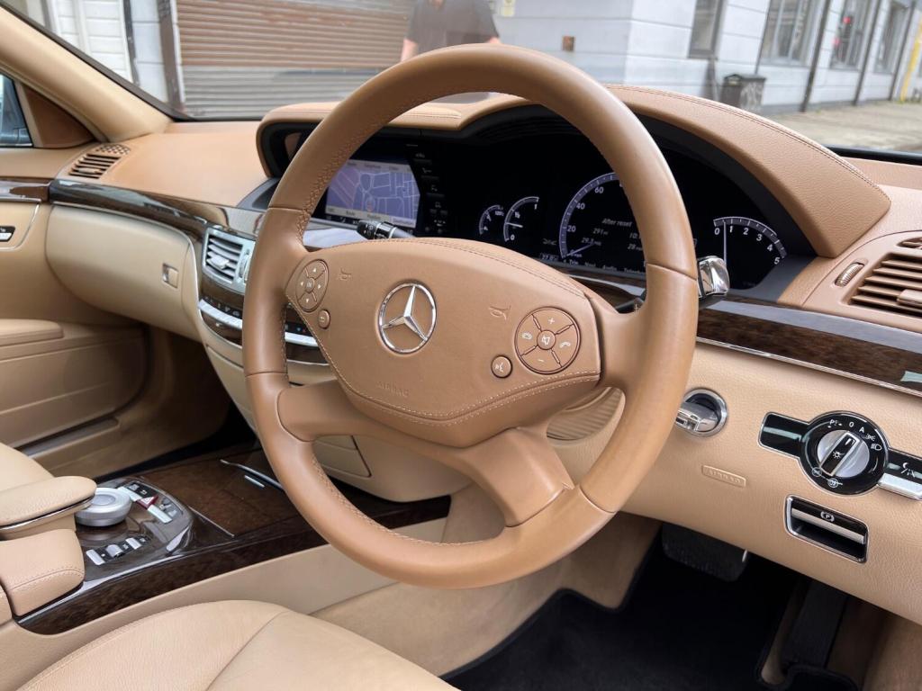 MERCEDES-BENZ S CLASS