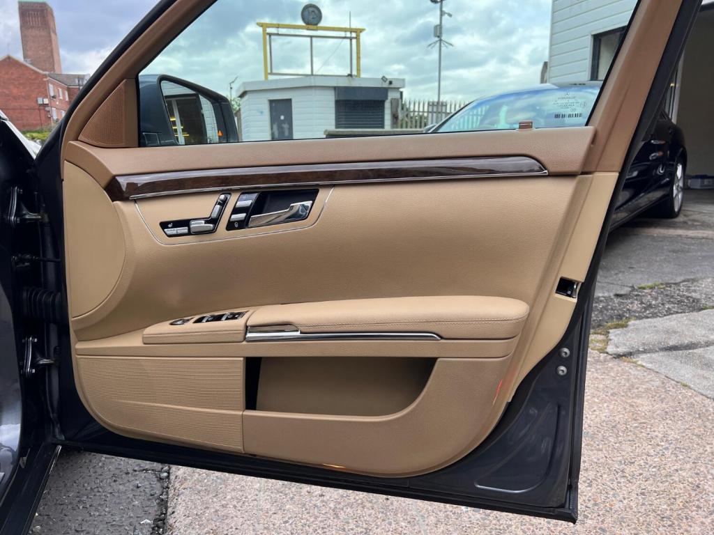 MERCEDES-BENZ S CLASS