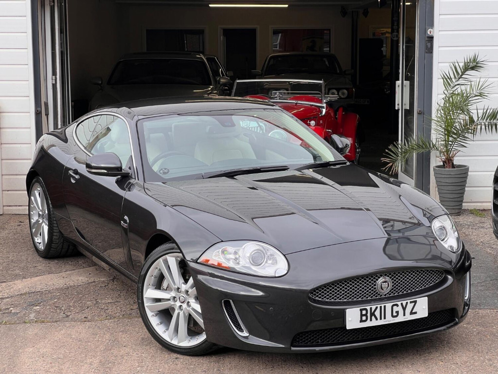 View JAGUAR XK 5.0 V8 Portfolio