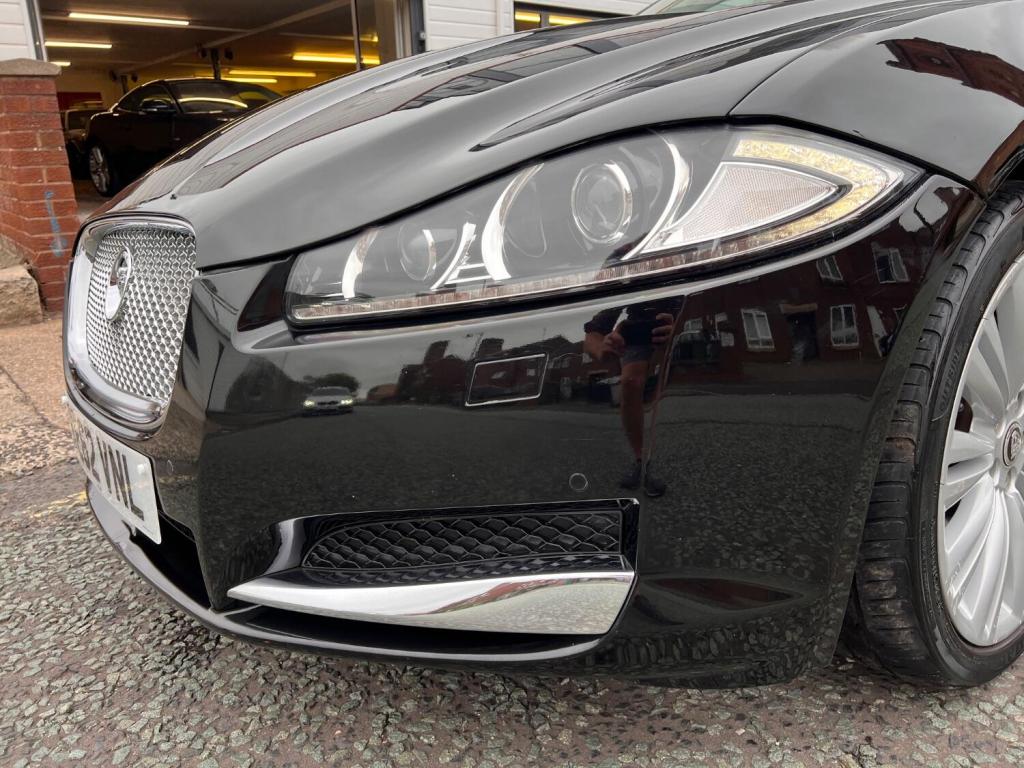 JAGUAR XF