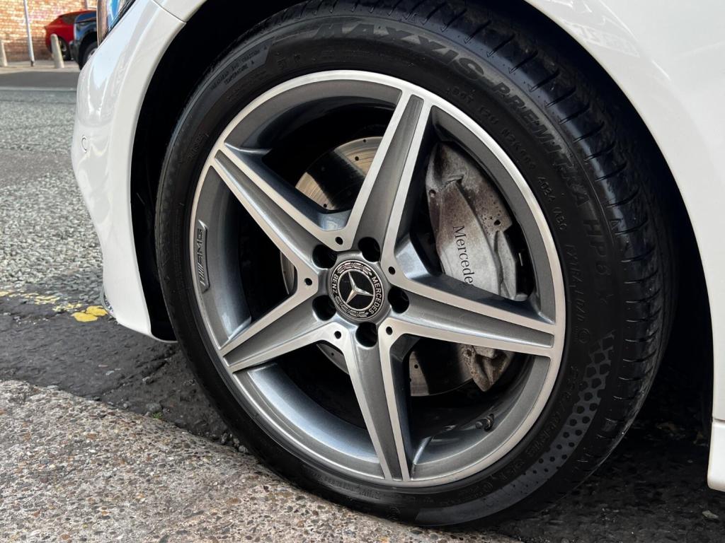 MERCEDES-BENZ C CLASS