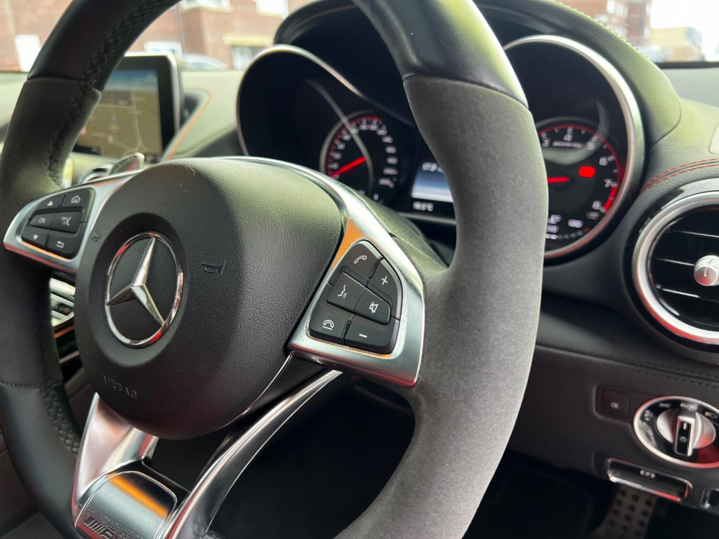 MERCEDES-BENZ AMG GT