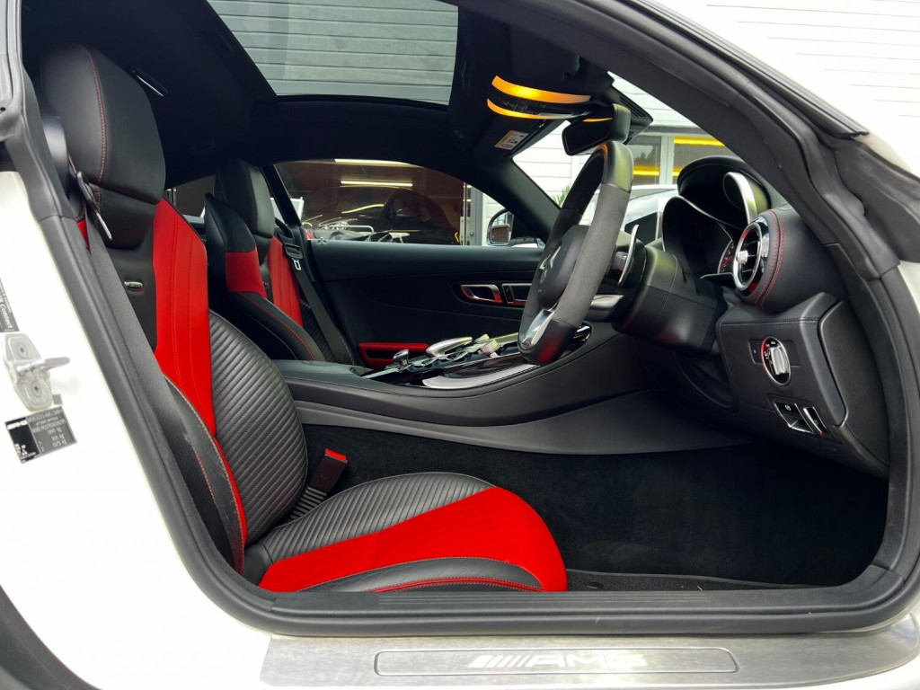 MERCEDES-BENZ AMG GT