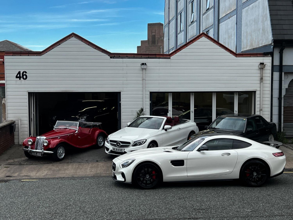 View MERCEDES-BENZ AMG GT 4.0 V8 BiTurbo S