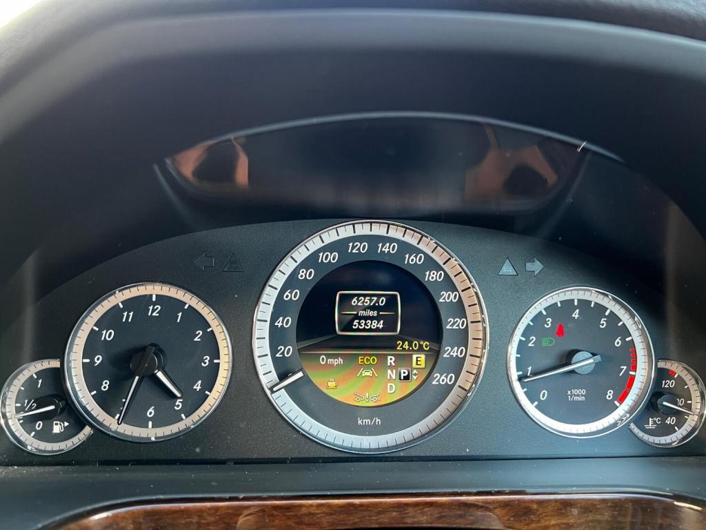 MERCEDES-BENZ E CLASS