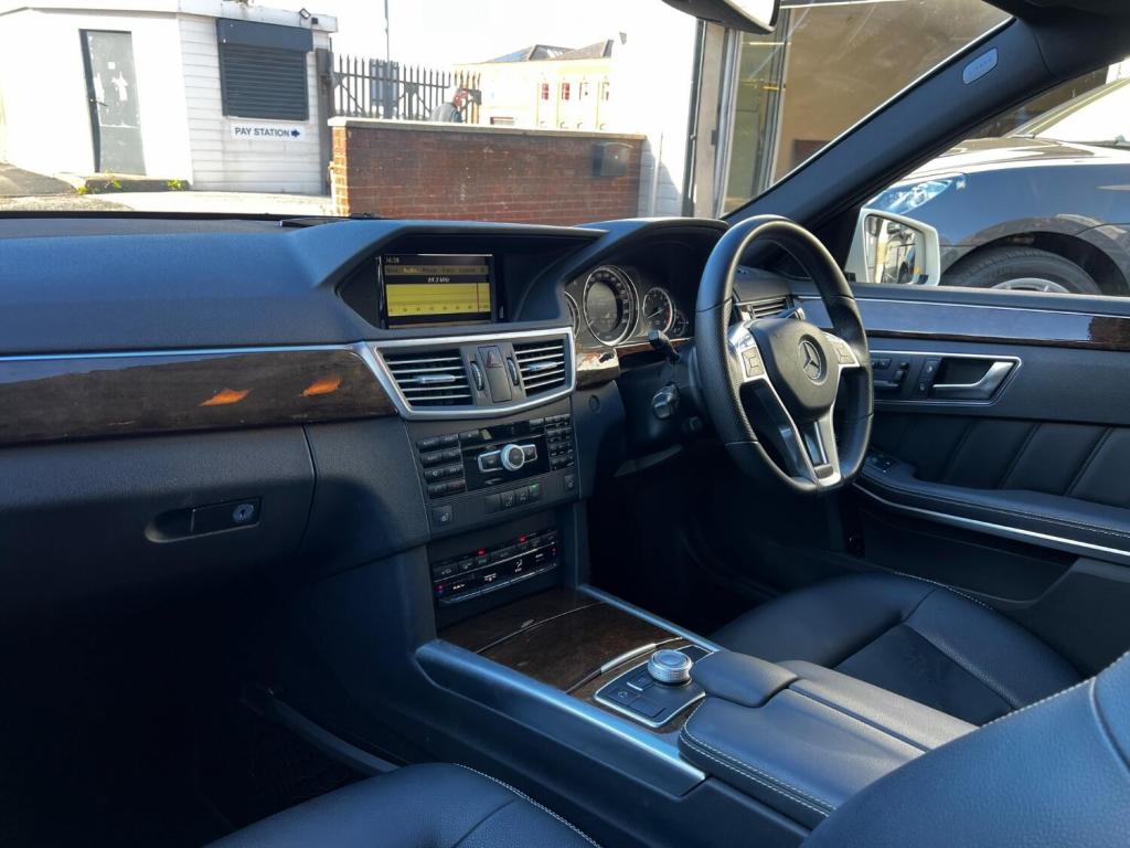 MERCEDES-BENZ E CLASS