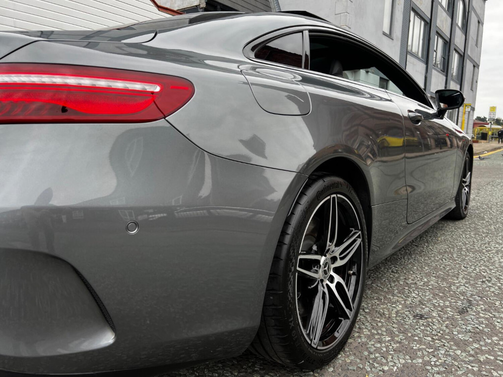 MERCEDES-BENZ E CLASS