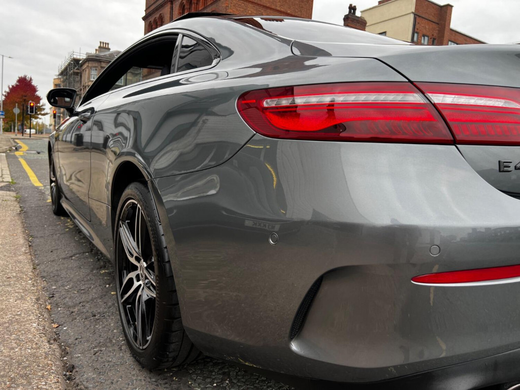 MERCEDES-BENZ E CLASS