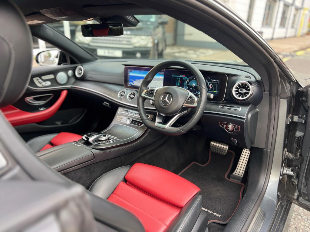 MERCEDES-BENZ E CLASS