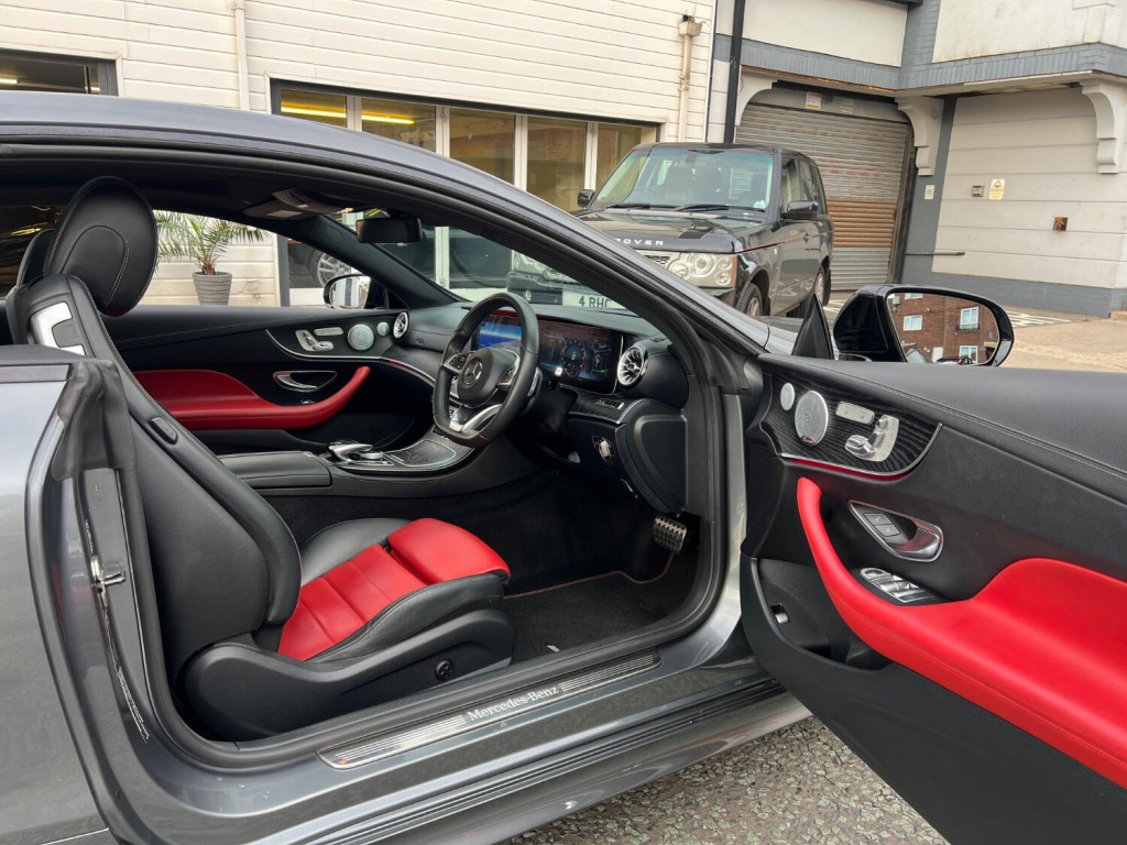 MERCEDES-BENZ E CLASS