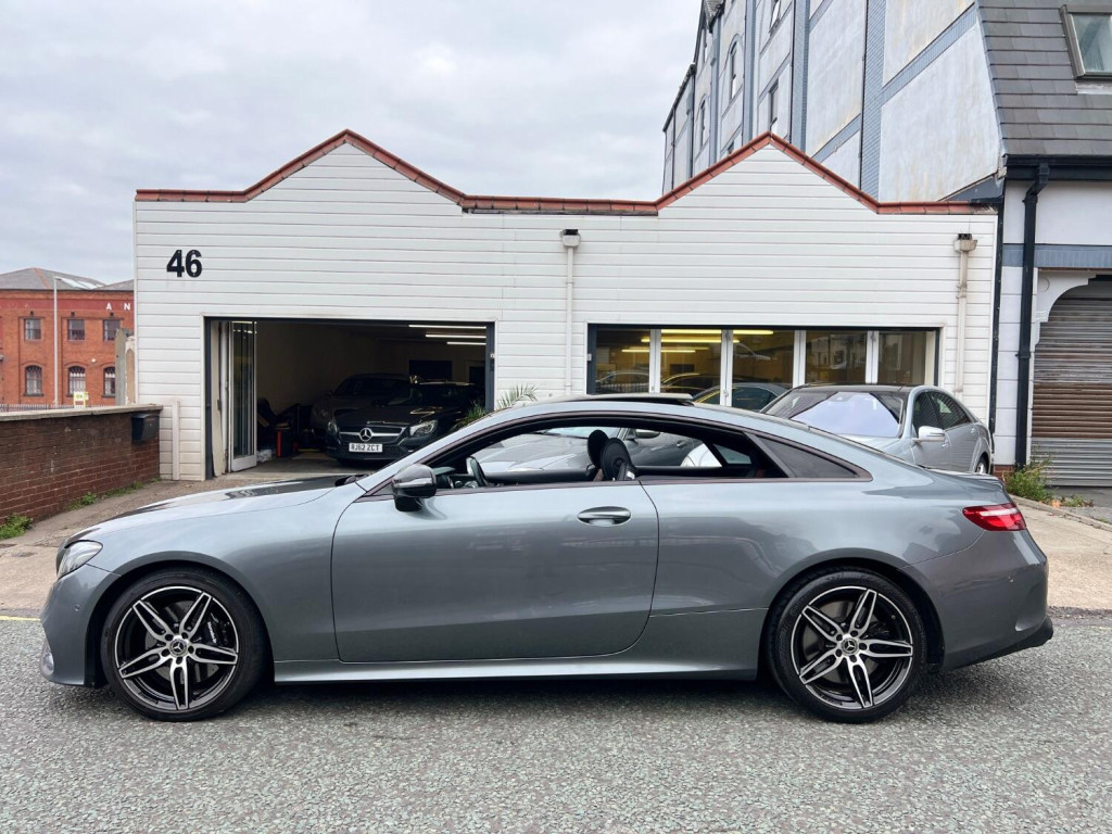 MERCEDES-BENZ E CLASS