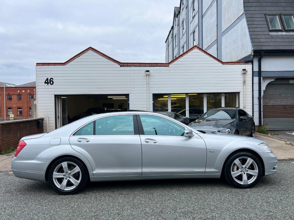 View MERCEDES-BENZ S CLASS 4.7 S500L V8 BlueEfficiency