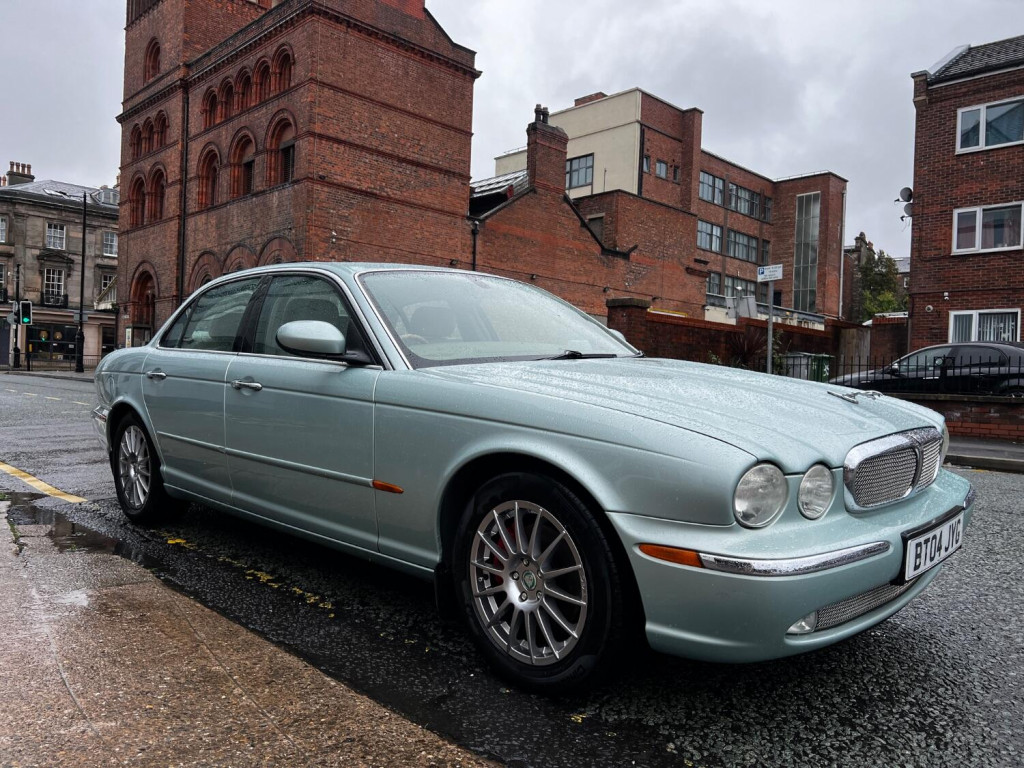View JAGUAR XJ 3.0 SE