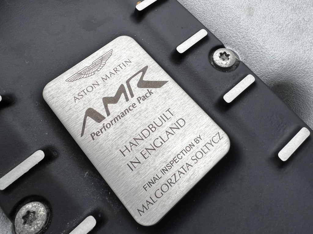 View ASTON MARTIN DB11 5.2 V12