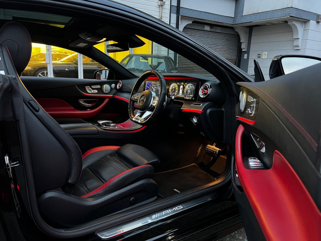 MERCEDES-BENZ E CLASS