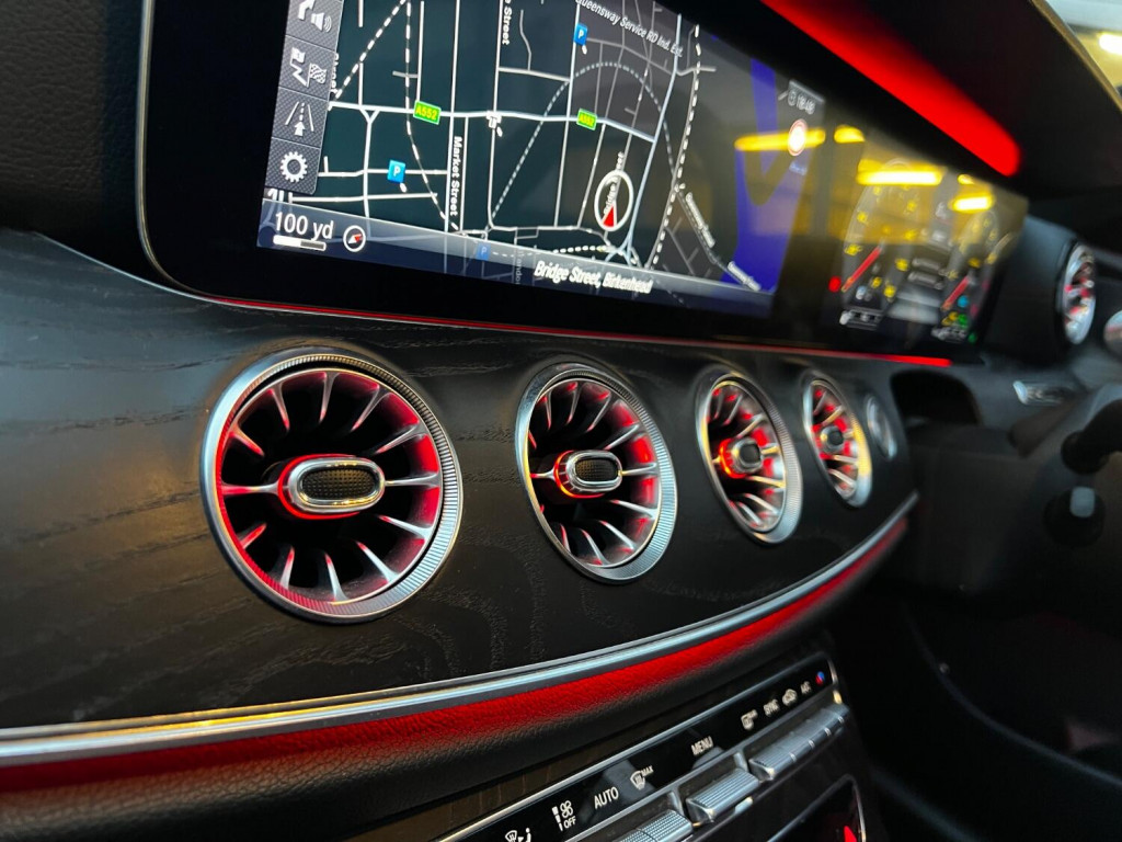 MERCEDES-BENZ E CLASS