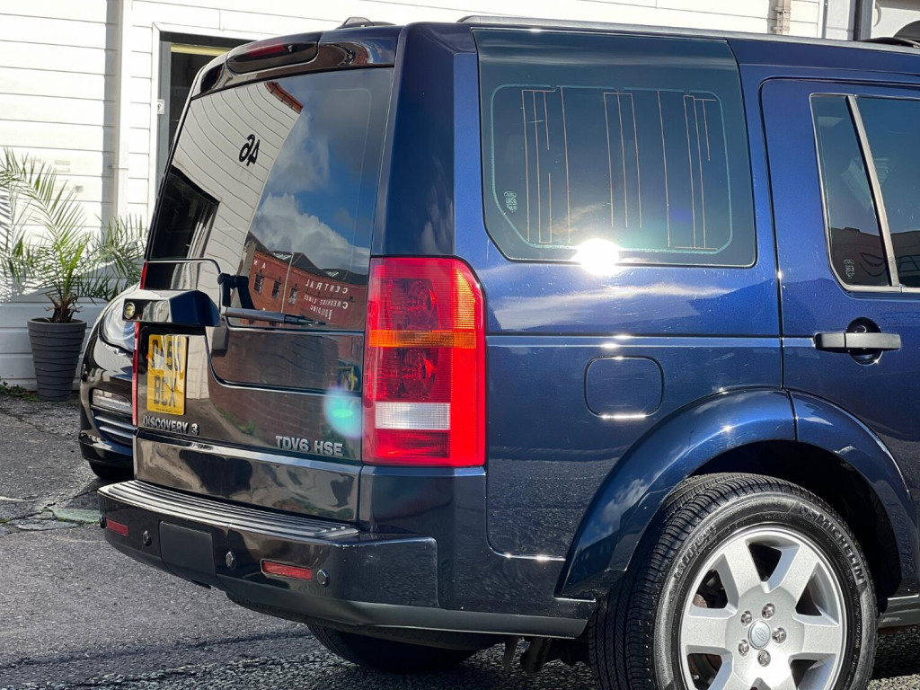 View LAND ROVER DISCOVERY 3 2.7 TD V6 HSE