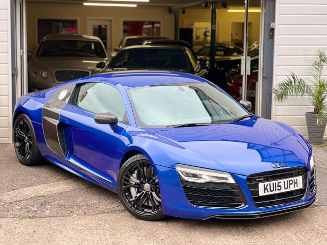 AUDI R8 5.2 FSI V10 Plus