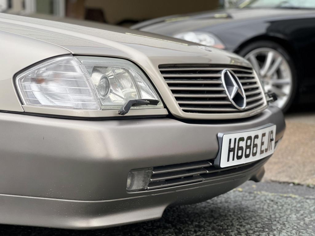 View MERCEDES-BENZ SL 500SL LHD