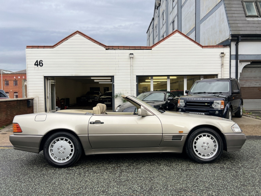 View MERCEDES-BENZ SL 500SL LHD