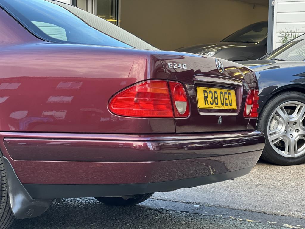 MERCEDES-BENZ E CLASS