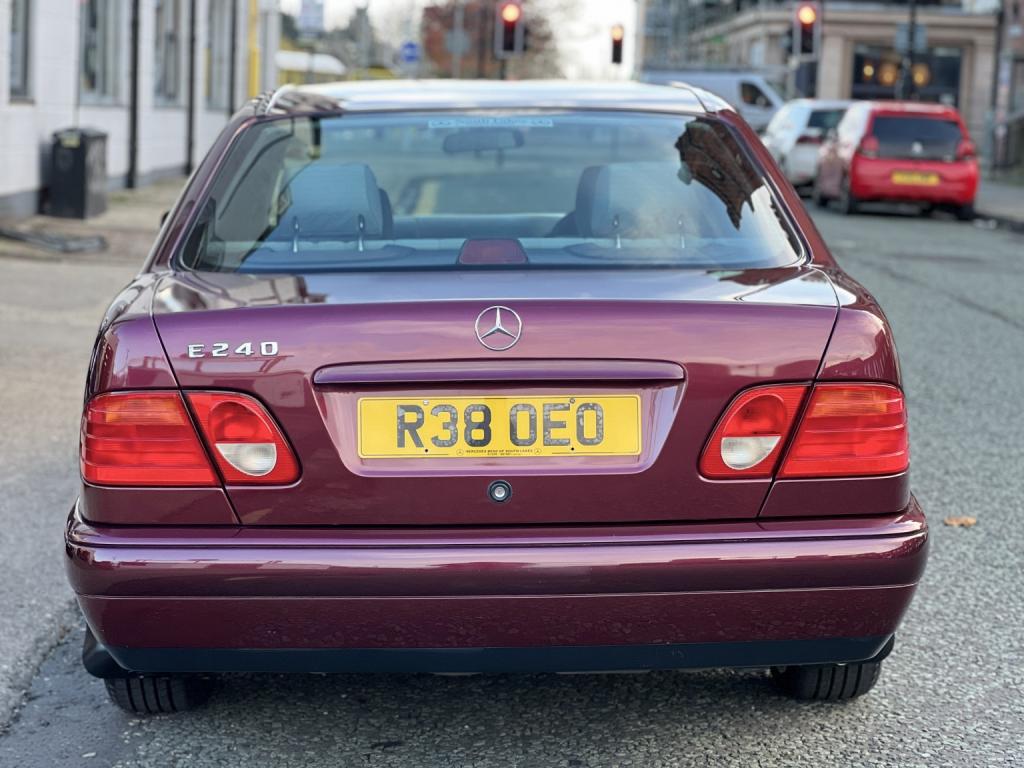 MERCEDES-BENZ E CLASS