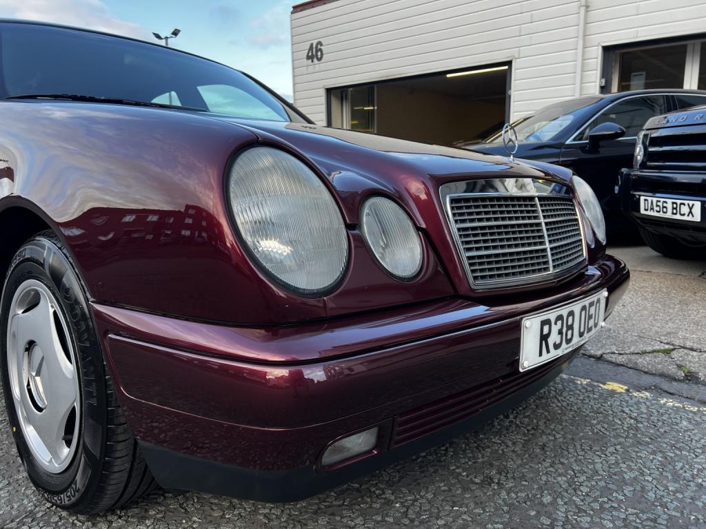 MERCEDES-BENZ E CLASS