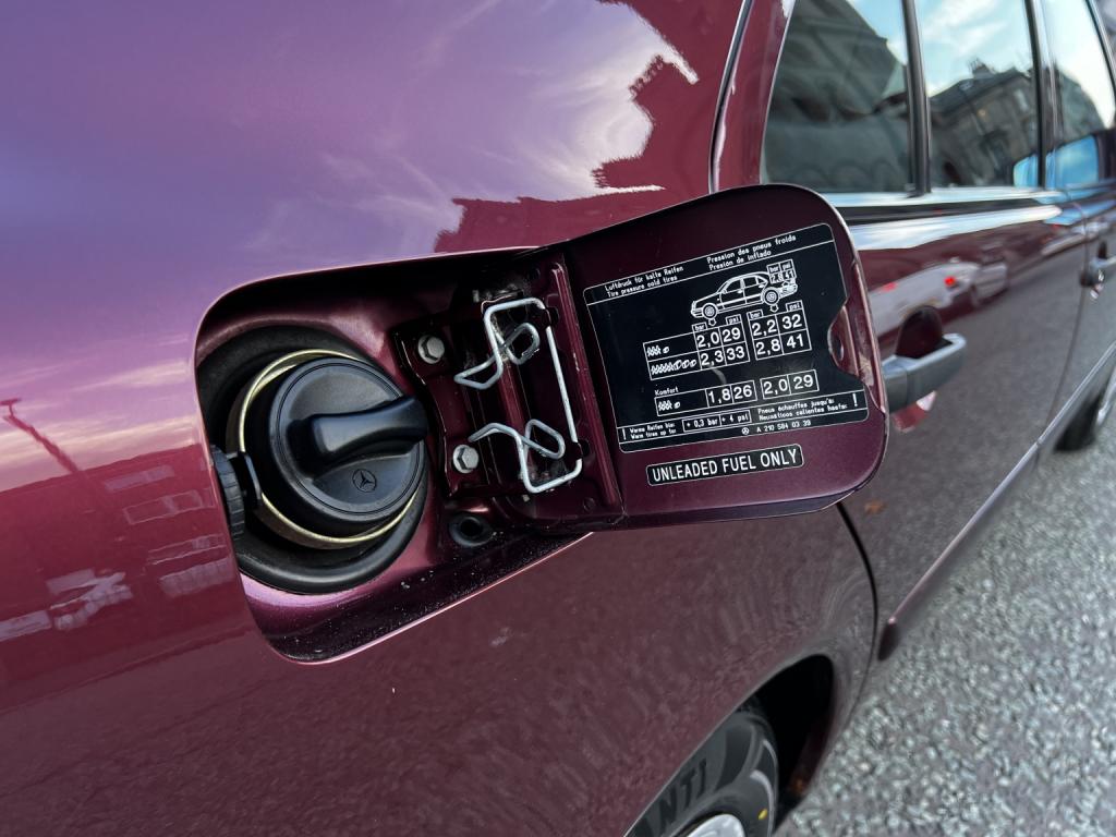 MERCEDES-BENZ E CLASS