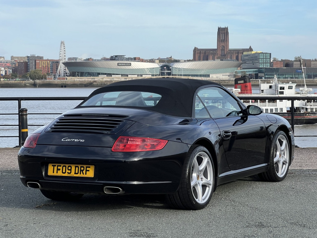 View PORSCHE 911 3.6 997 Carrera