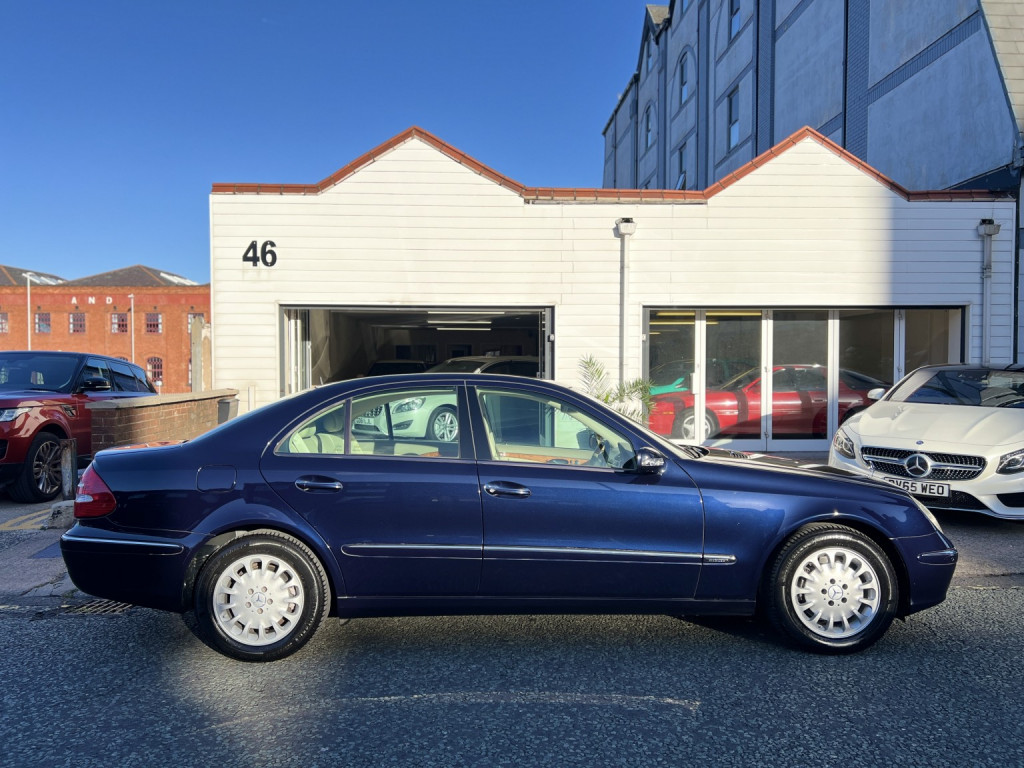 View MERCEDES-BENZ E CLASS 3.5 E350 Elegance