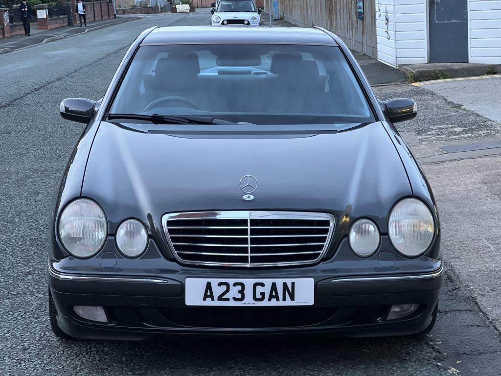 MERCEDES-BENZ E CLASS