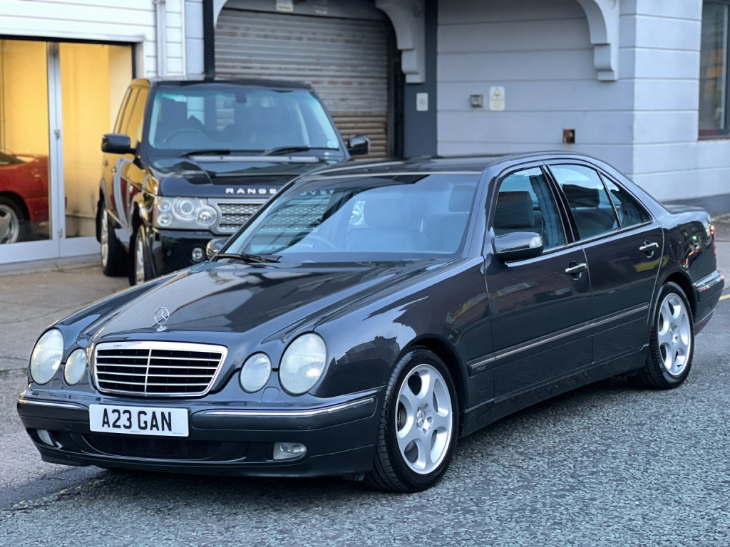 View MERCEDES-BENZ E CLASS 2.6 E240 Avantgarde