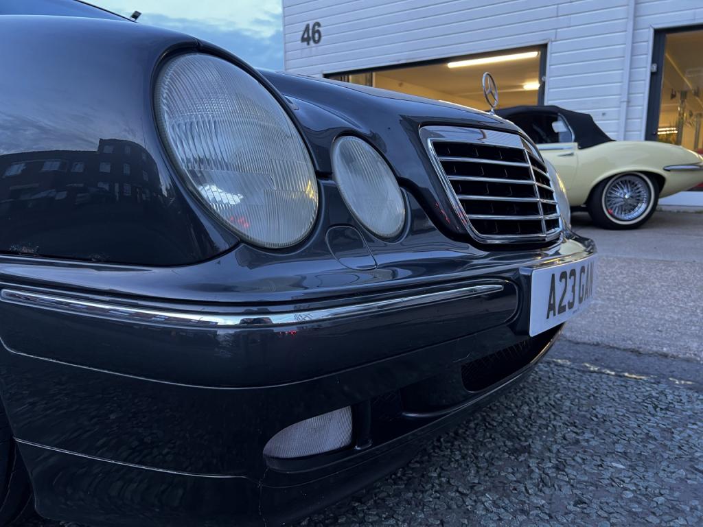 MERCEDES-BENZ E CLASS