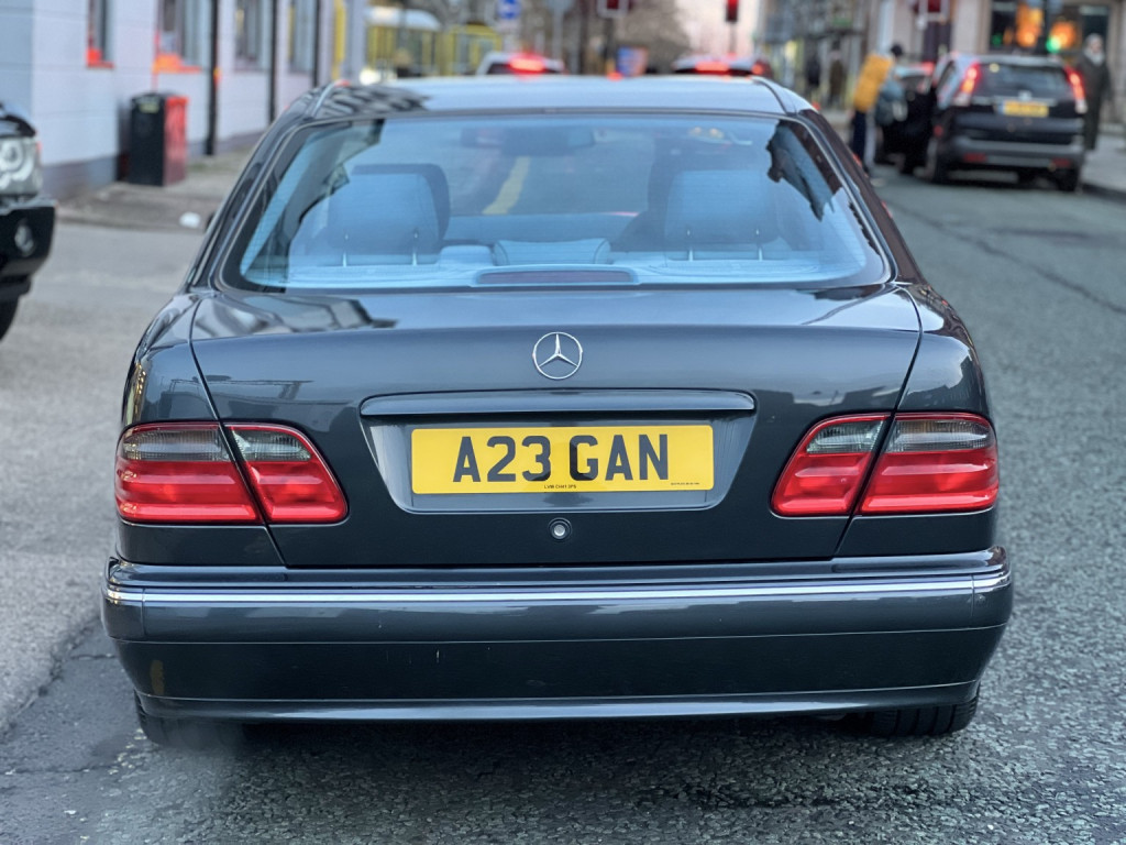 MERCEDES-BENZ E CLASS