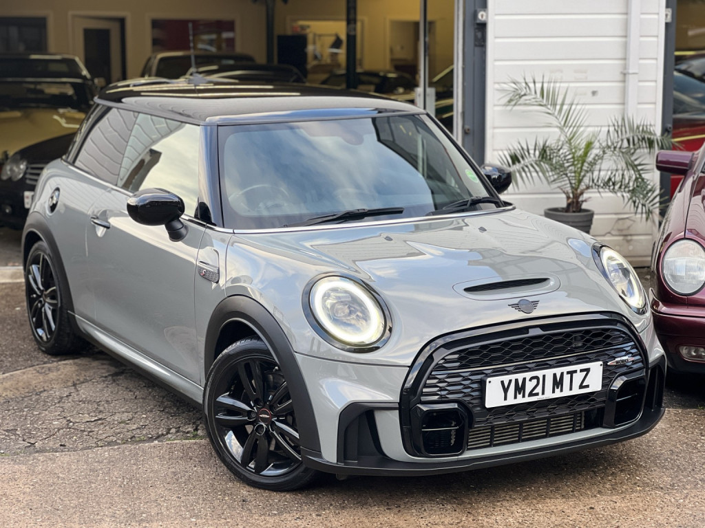 View MINI HATCH 2.0 3-Door Hatch Cooper S Sport