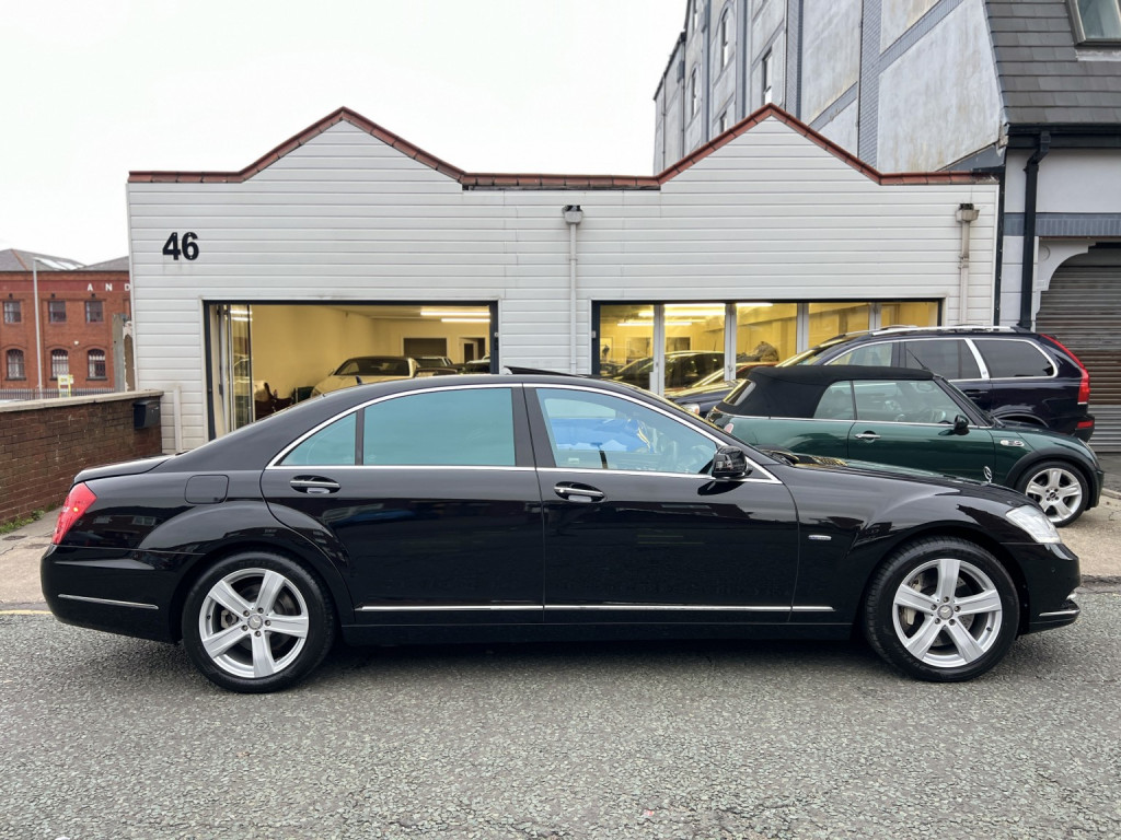 View MERCEDES-BENZ S CLASS 4.7 S500L V8 BlueEfficiency