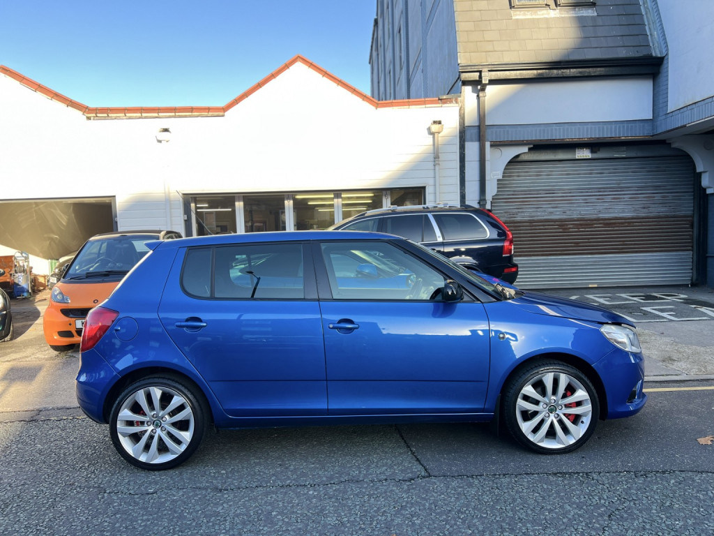 View SKODA FABIA 1.4 TSI vRS