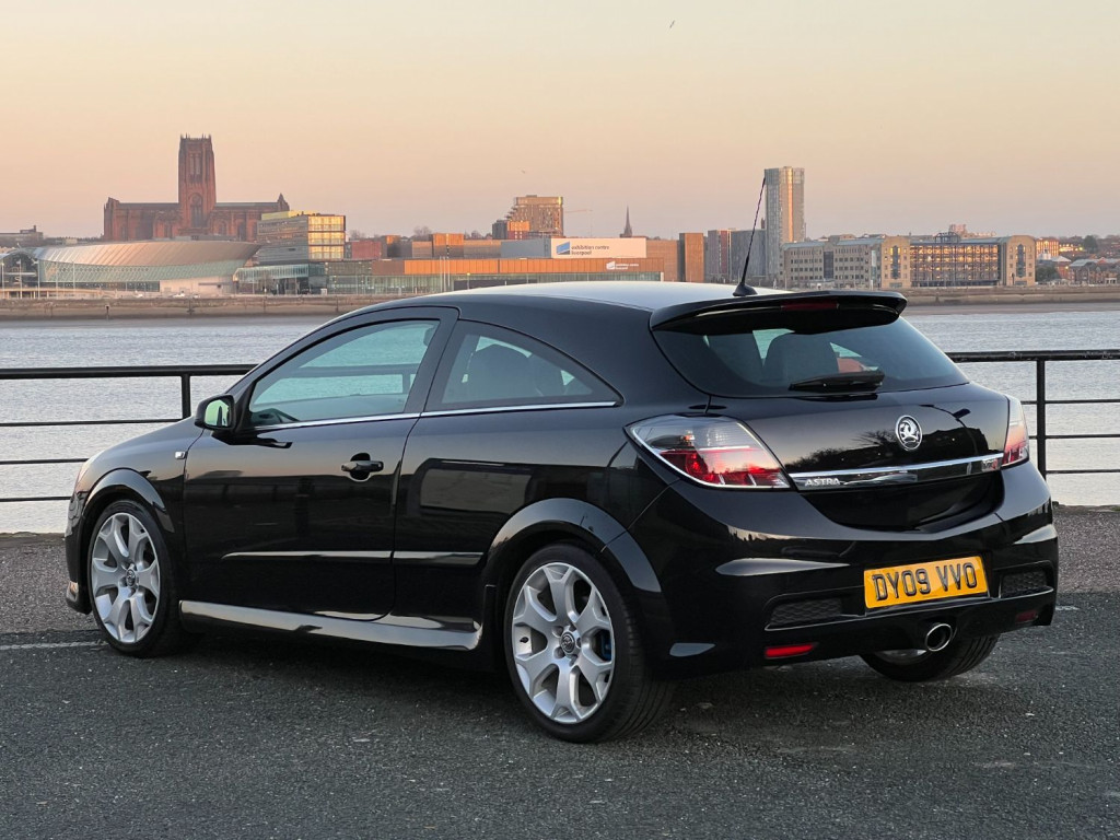 VAUXHALL ASTRA