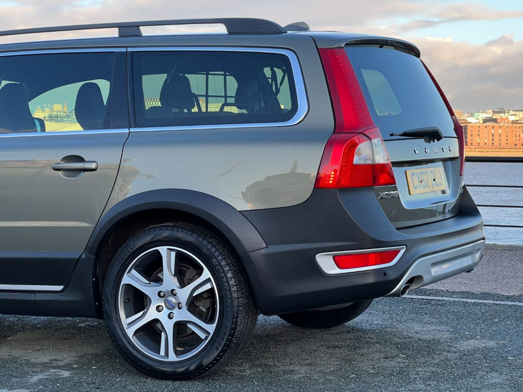 VOLVO XC70