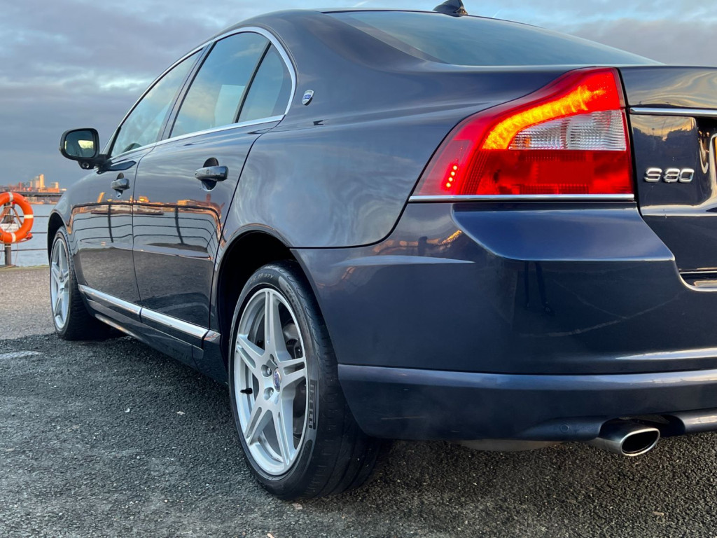 VOLVO S80