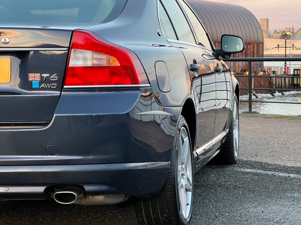 VOLVO S80